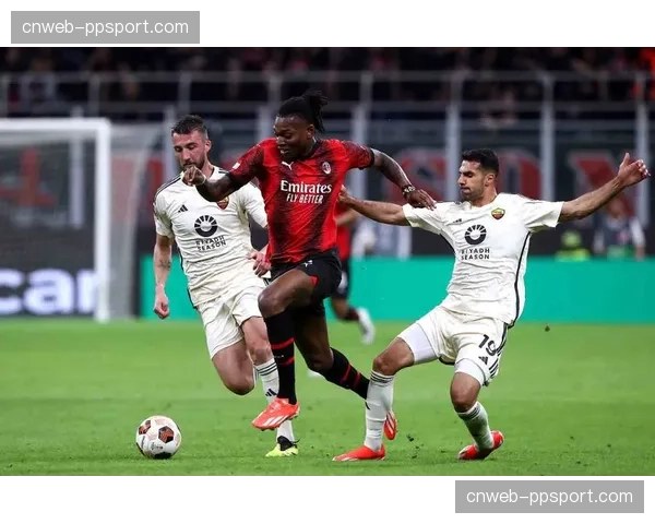 “欧联杯战报：AC米兰加时赛3-2淘汰本菲卡，莱奥绝杀”